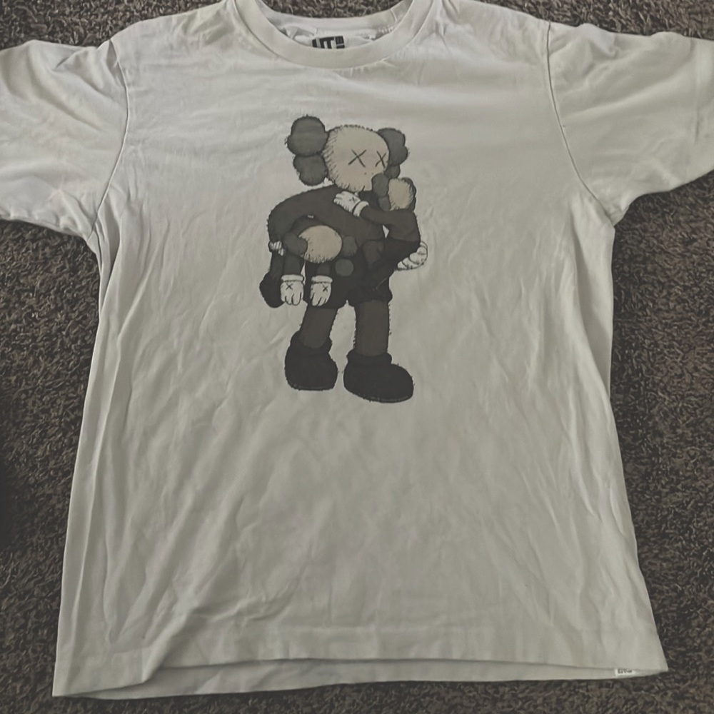 KawsXUniqlo Teeshirt